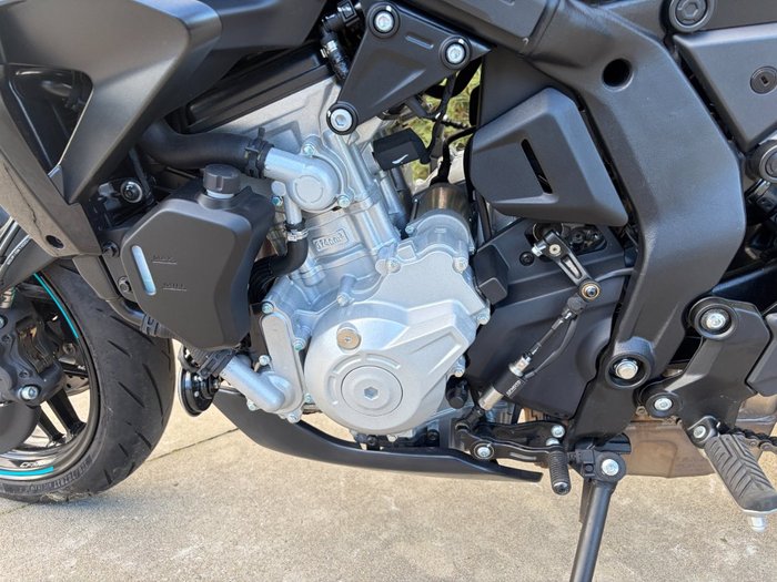 2025 CFMOTO 675 NK
