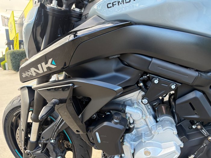 2025 CFMOTO 675 NK