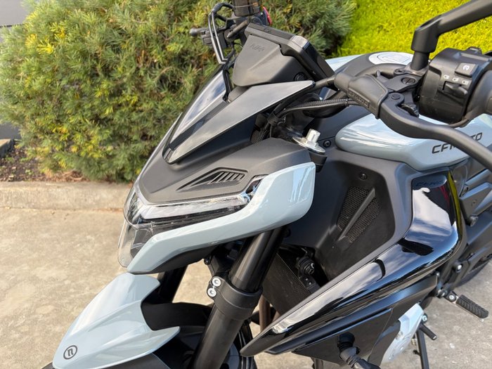 2025 CFMOTO 675 NK