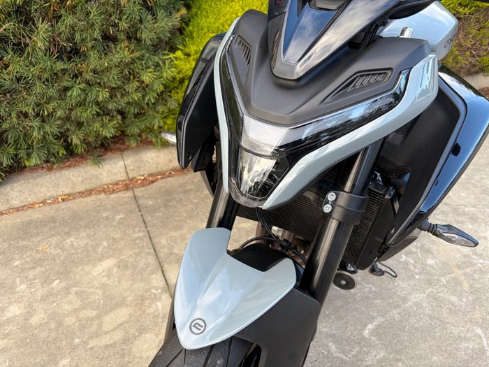 2025 CFMOTO 675 NK