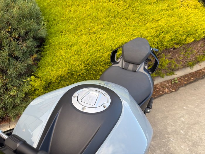2025 CFMOTO 675 NK