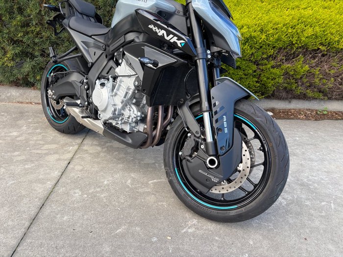 2025 CFMOTO 675 NK