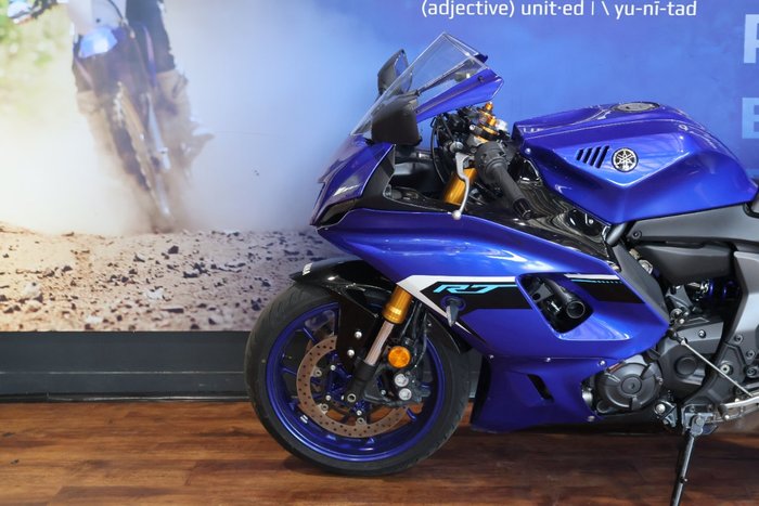 2025 Yamaha YZF-R7LA Blue