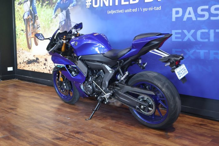 2025 Yamaha YZF-R7LA Blue