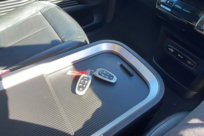 2021 Hyundai STARIA Elite