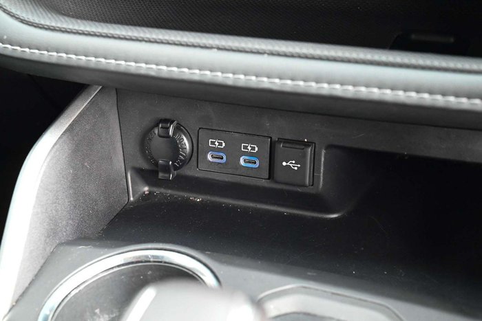 2022 Toyota Kluger GX