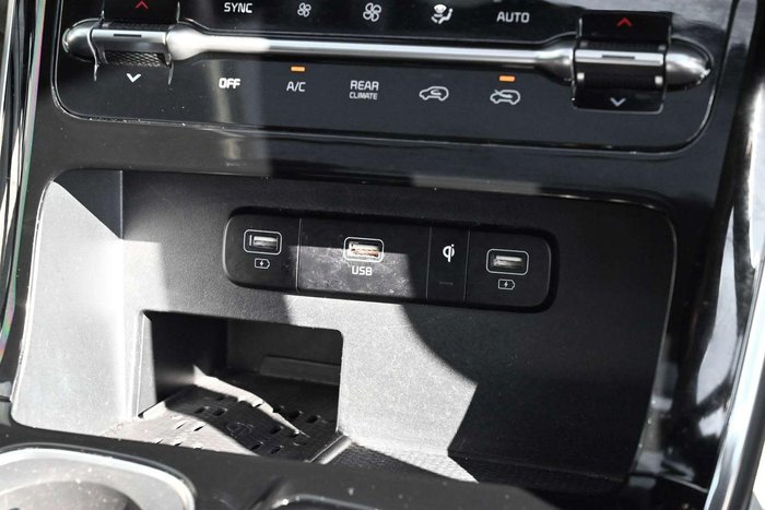 2022 Kia Carnival Platinum