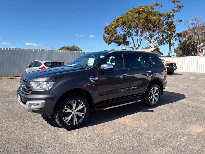 2017 Ford Everest Titanium