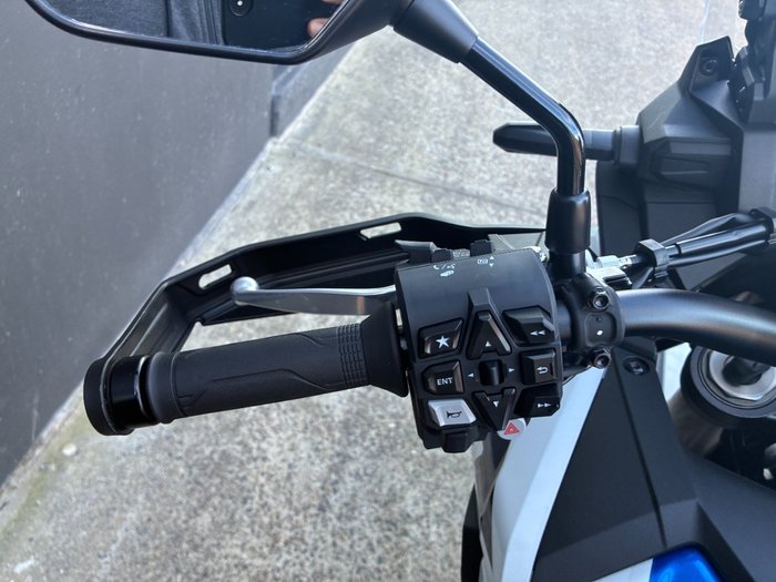 2024 Honda CRF1100A AFRICA TWIN (ABS) WHITE