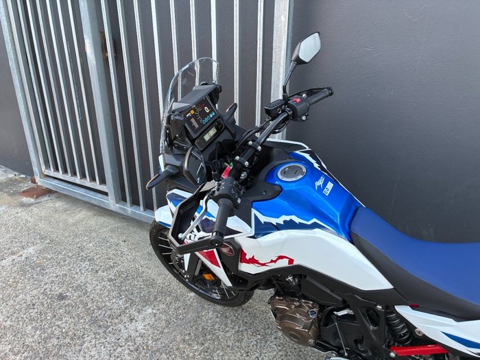 2024 Honda CRF1100A AFRICA TWIN (ABS) WHITE