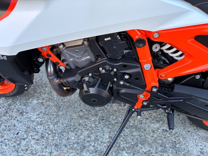 2026 Ktm 990 DUKE R ORANGE