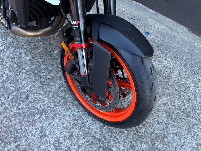 2026 Ktm 990 DUKE R ORANGE