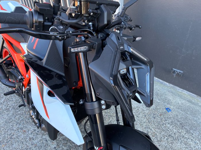 2026 Ktm 990 DUKE R ORANGE