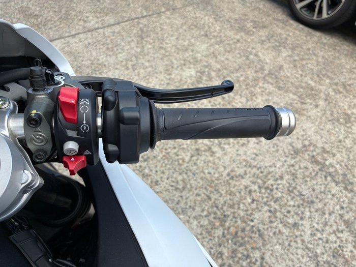 2022 Ducati PANIGALE V2 WHITE