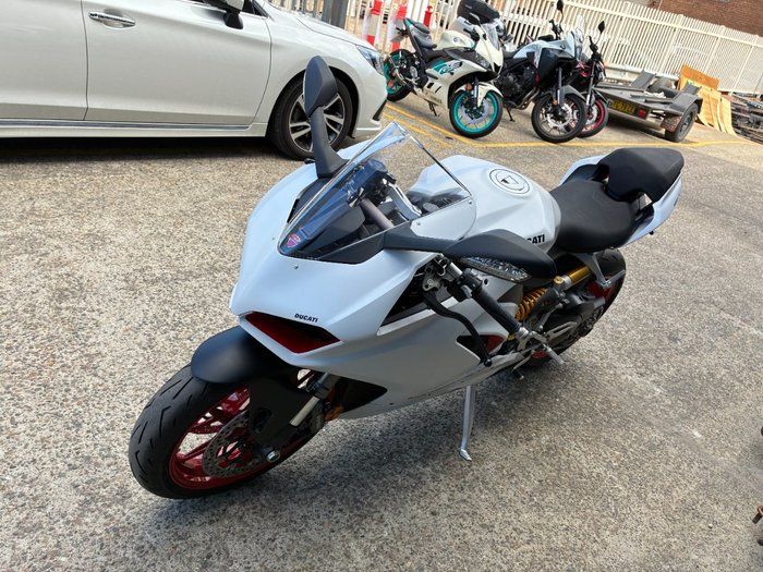 2022 Ducati PANIGALE V2 WHITE