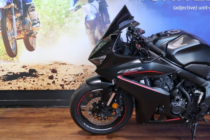2025 Honda CBR650RAC Red