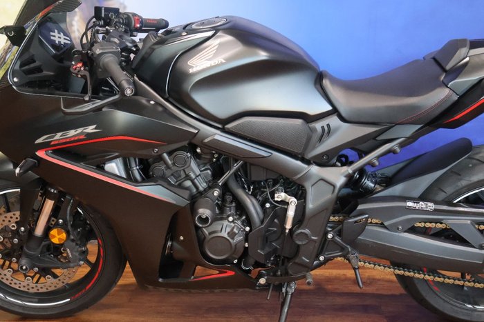 2025 Honda CBR650RAC Red