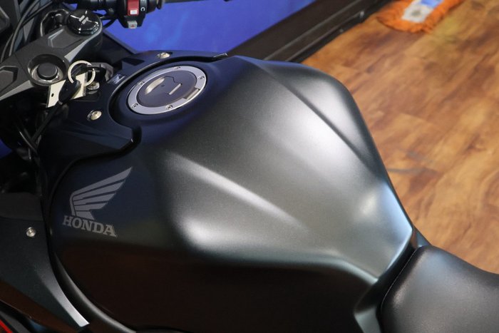 2025 Honda CBR650RAC Red