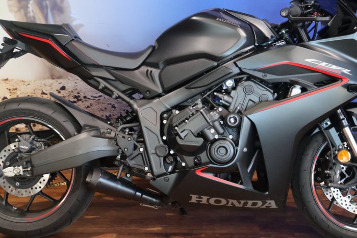 2025 Honda CBR650RAC Red