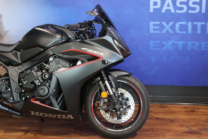 2025 Honda CBR650RAC Red