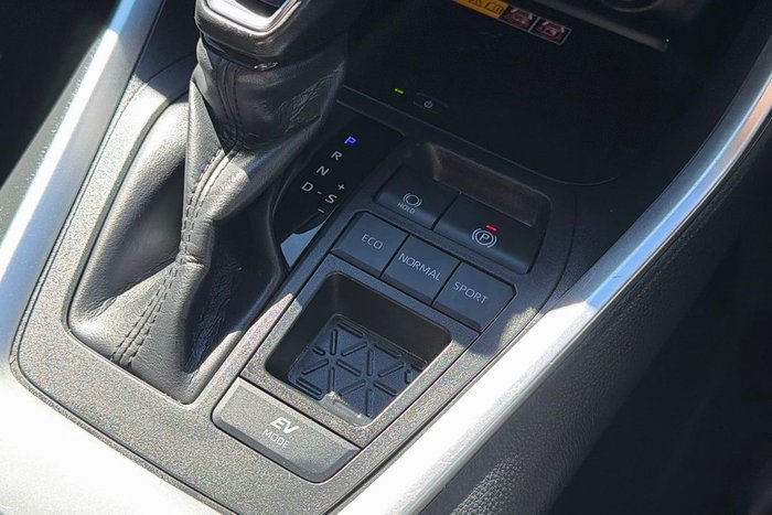 2024 Toyota RAV4 GXL