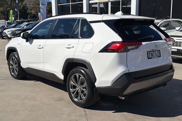 2024 Toyota RAV4 GXL