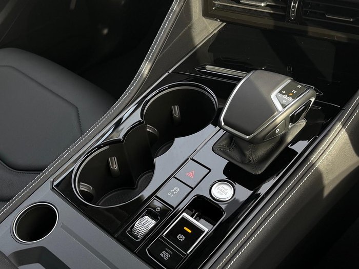 2025 Volkswagen Touareg 170TDI