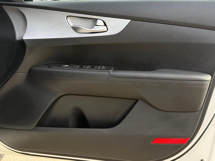 2024 Kia Cerato S