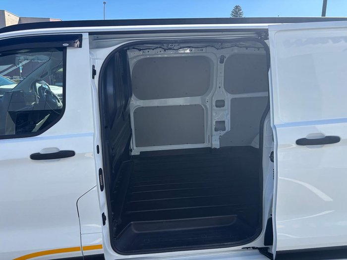 2025 Ford Transit Custom Trail LWB