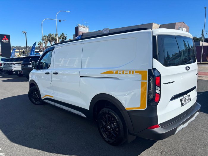 2025 Ford Transit Custom Trail LWB
