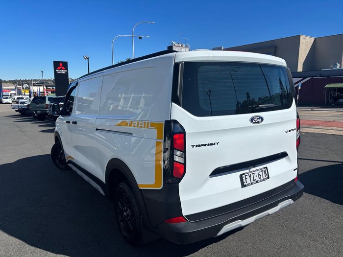 2025 Ford Transit Custom Trail LWB