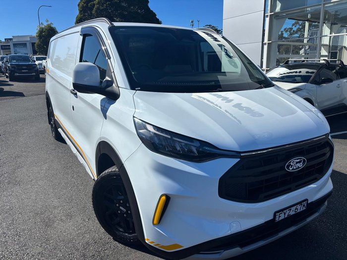2025 Ford Transit Custom