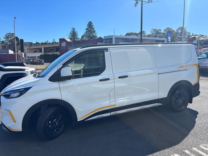 2025 Ford Transit Custom Trail LWB