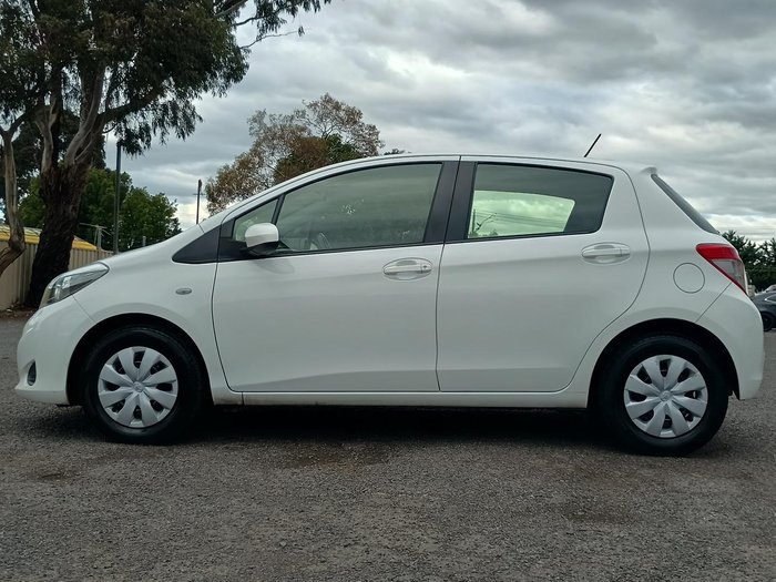 2013 Toyota Yaris YR