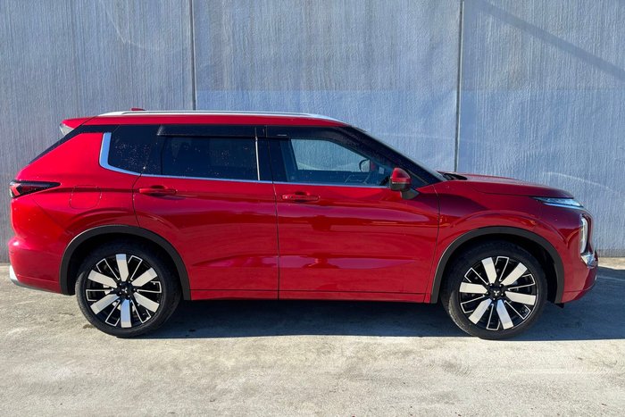 2026 Mitsubishi Outlander Exceed