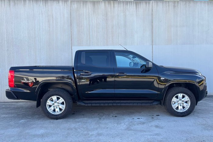 2026 Mitsubishi Triton GLX+