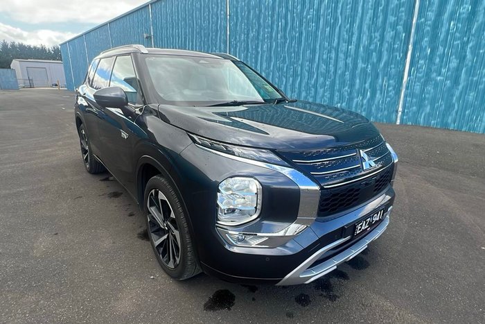 2025 Mitsubishi Outlander PHEV Exceed