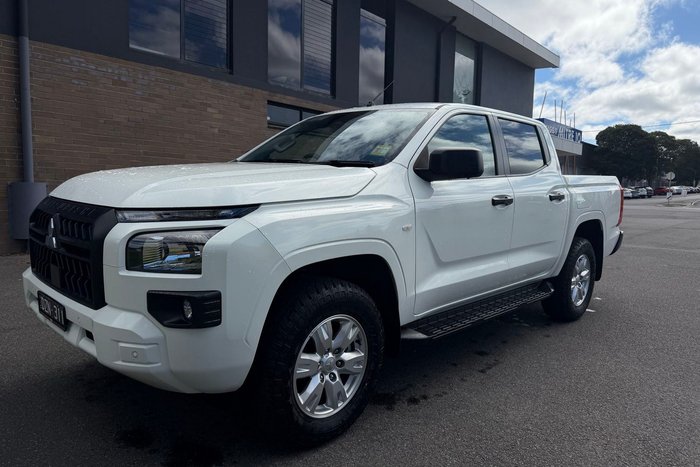 2026 Mitsubishi Triton GLX+