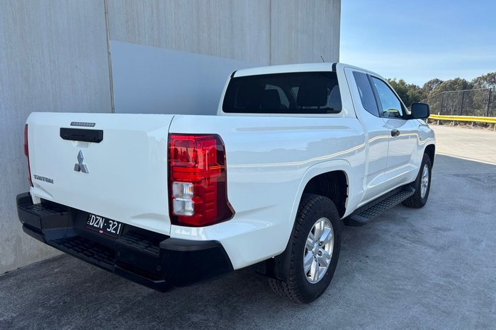 2026 Mitsubishi Triton GLX+