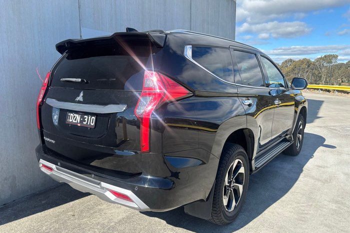 2025 Mitsubishi Pajero Sport GLS