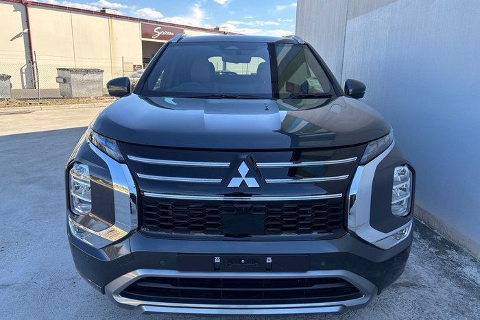 2025 Mitsubishi Outlander Exceed Tourer