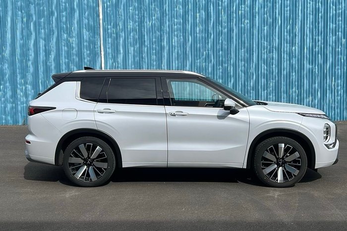 2025 Mitsubishi ZM