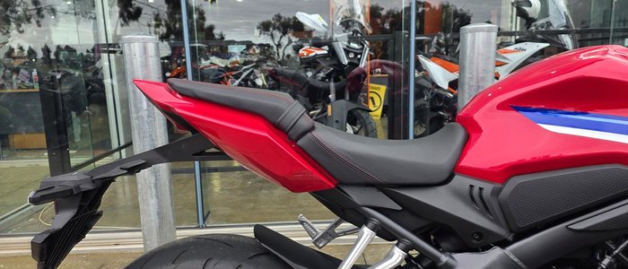 2025 Honda CBR650R E-Clutch CBR 650 Red