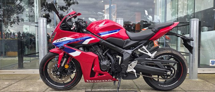 2025 Honda CBR650R E-Clutch CBR 650 Red
