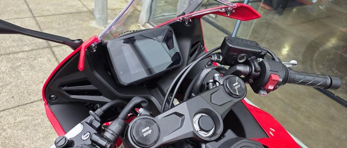 2025 Honda CBR650R E-Clutch CBR 650 Red