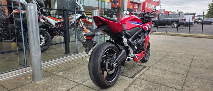 2025 Honda CBR650R E-Clutch CBR 650 Red
