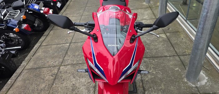 2025 Honda CBR650R E-Clutch CBR 650 Red