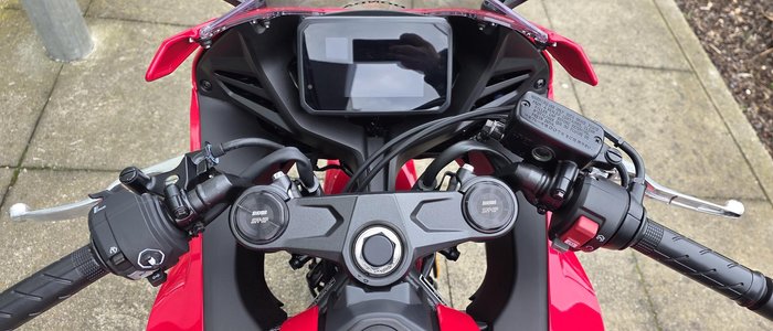 2025 Honda CBR650R E-Clutch CBR 650 Red