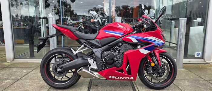2025 Honda CBR650R E-Clutch CBR 650 Red