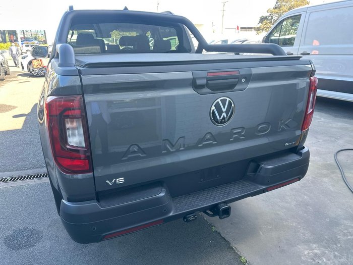 2026 Volkswagen Amarok TDI600 Dark Label